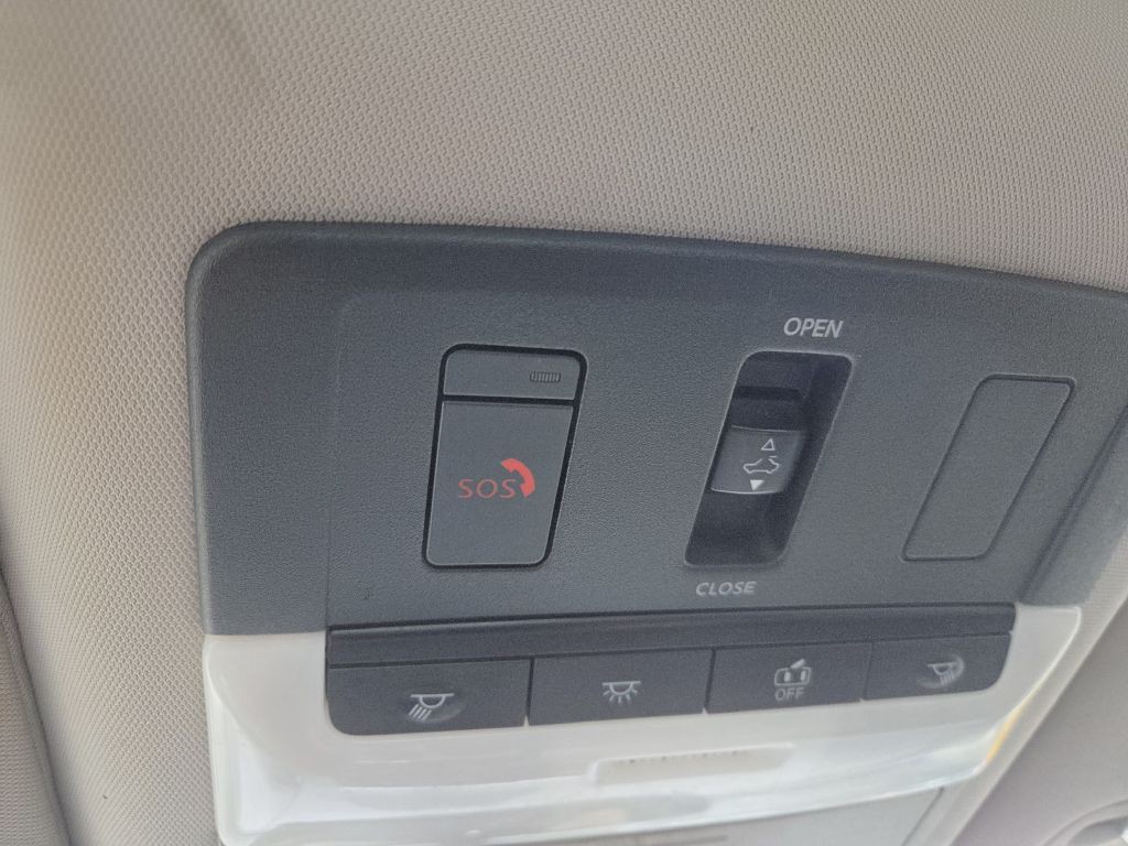 2020 Nissan Altima Image 40