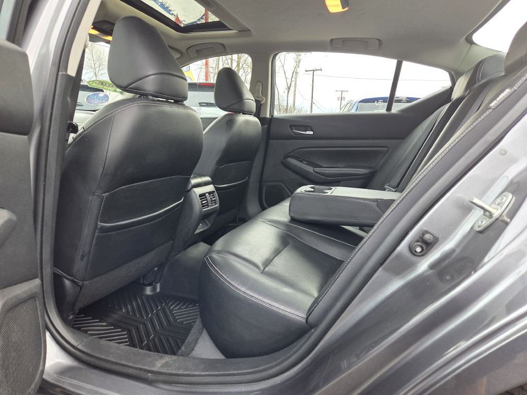 2020 Nissan Altima Image 44