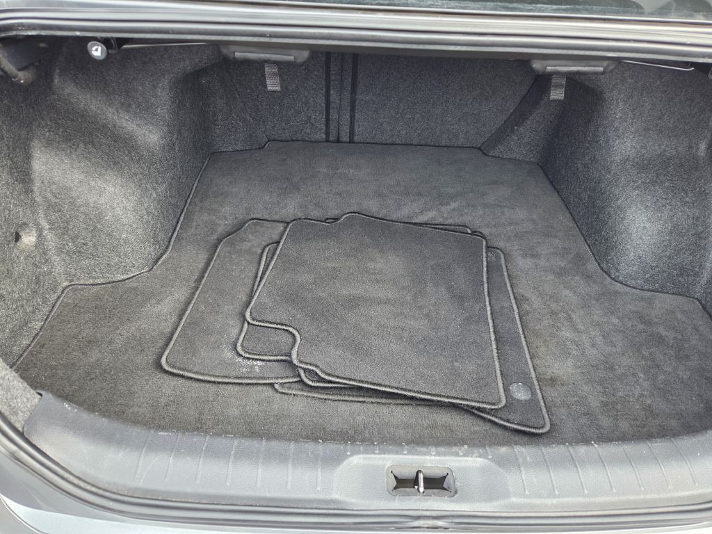 2020 Nissan Altima Image 46