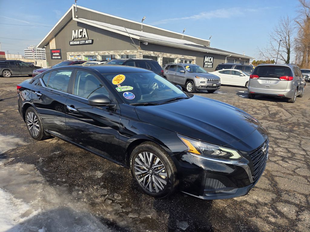 2025 Nissan Altima Image 3