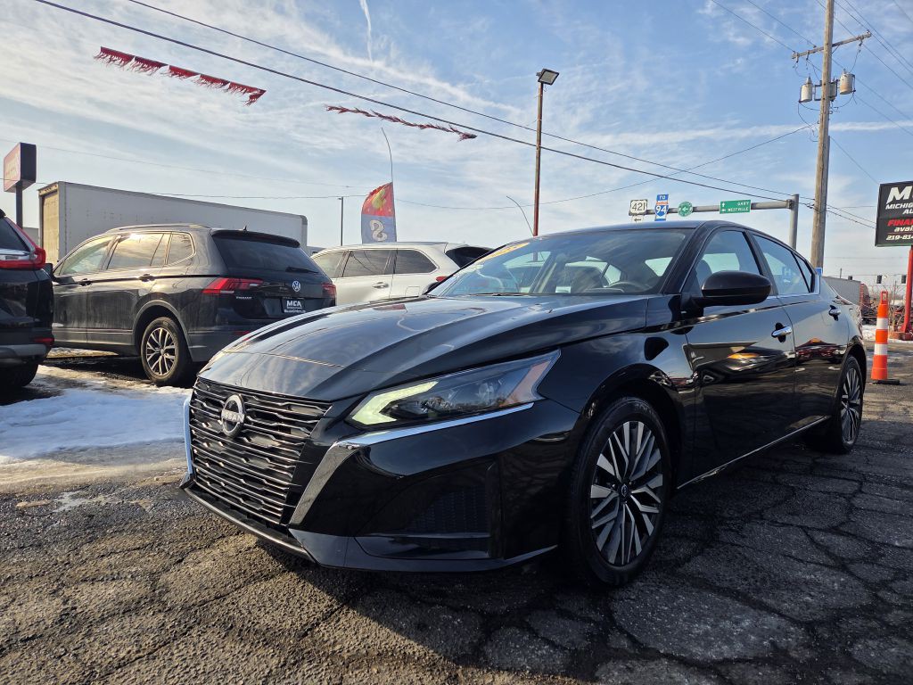 2025 Nissan Altima Image 15