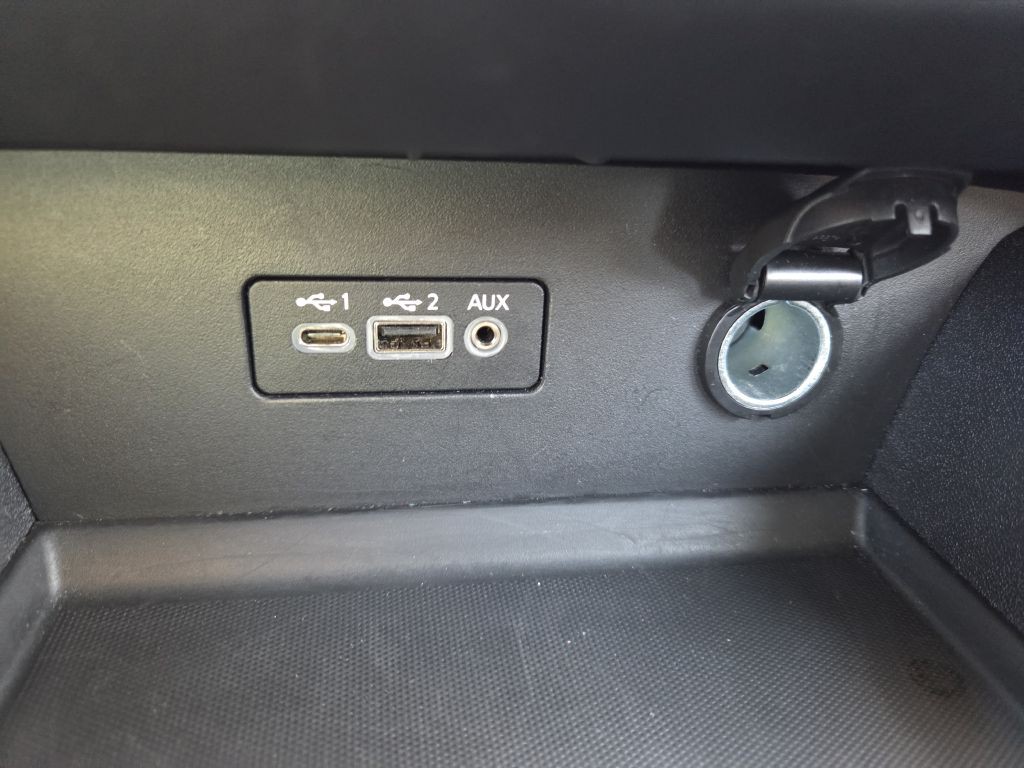 2025 Nissan Altima Image 32