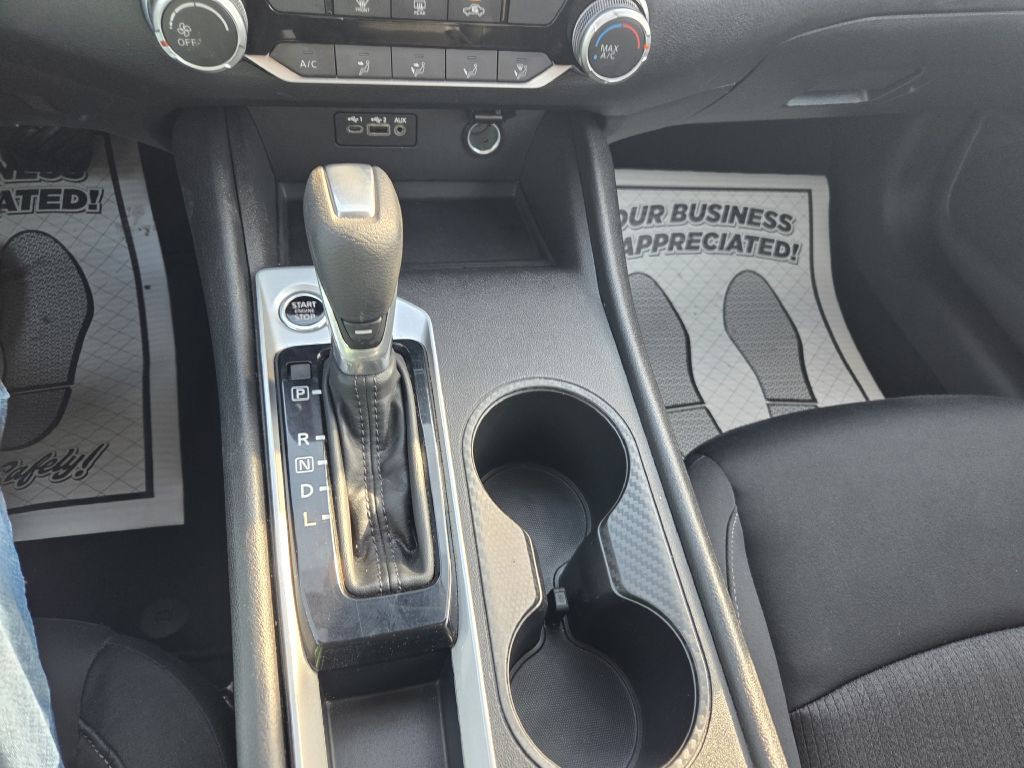 2025 Nissan Altima Image 33