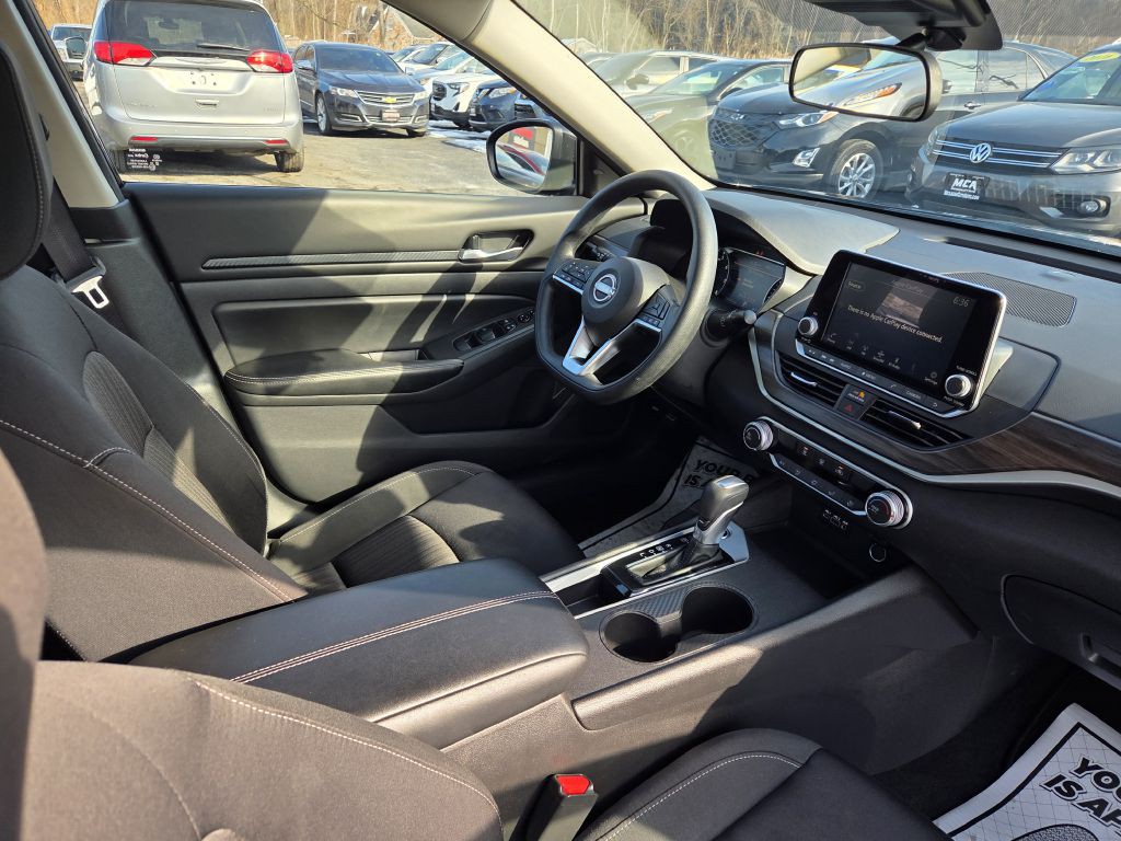 2025 Nissan Altima Image 45