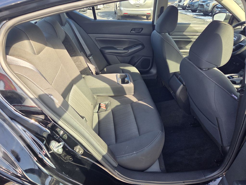 2025 Nissan Altima Image 47