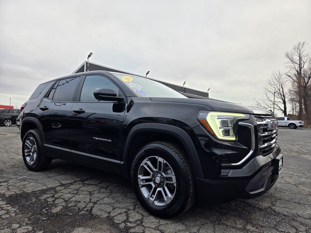 2026 GMC Terrain Image 4