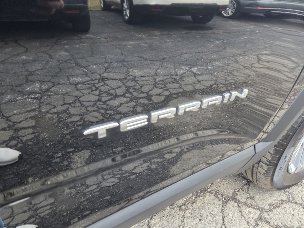 2026 GMC Terrain Image 9