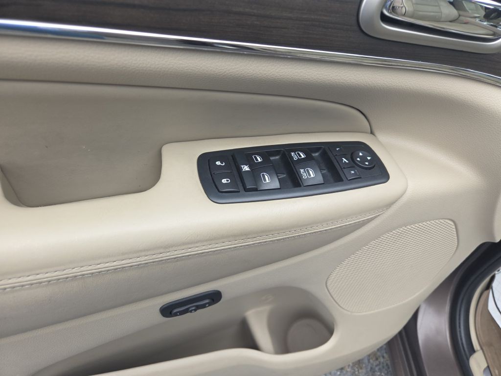2017 Jeep Grand Cherokee Image 23