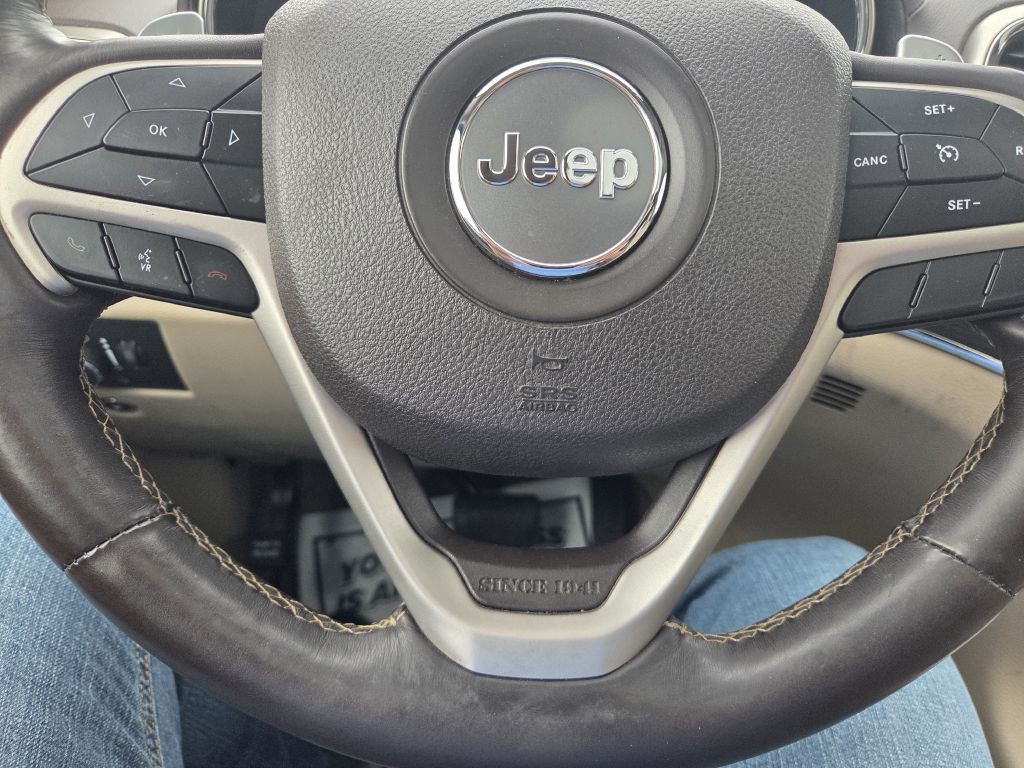 2017 Jeep Grand Cherokee Image 30