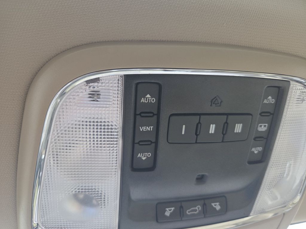 2017 Jeep Grand Cherokee Image 41