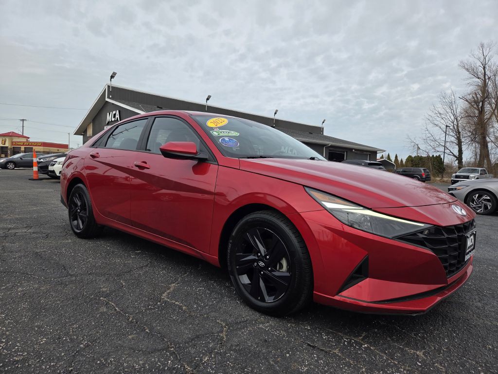 2022 Hyundai Elantra Image 4