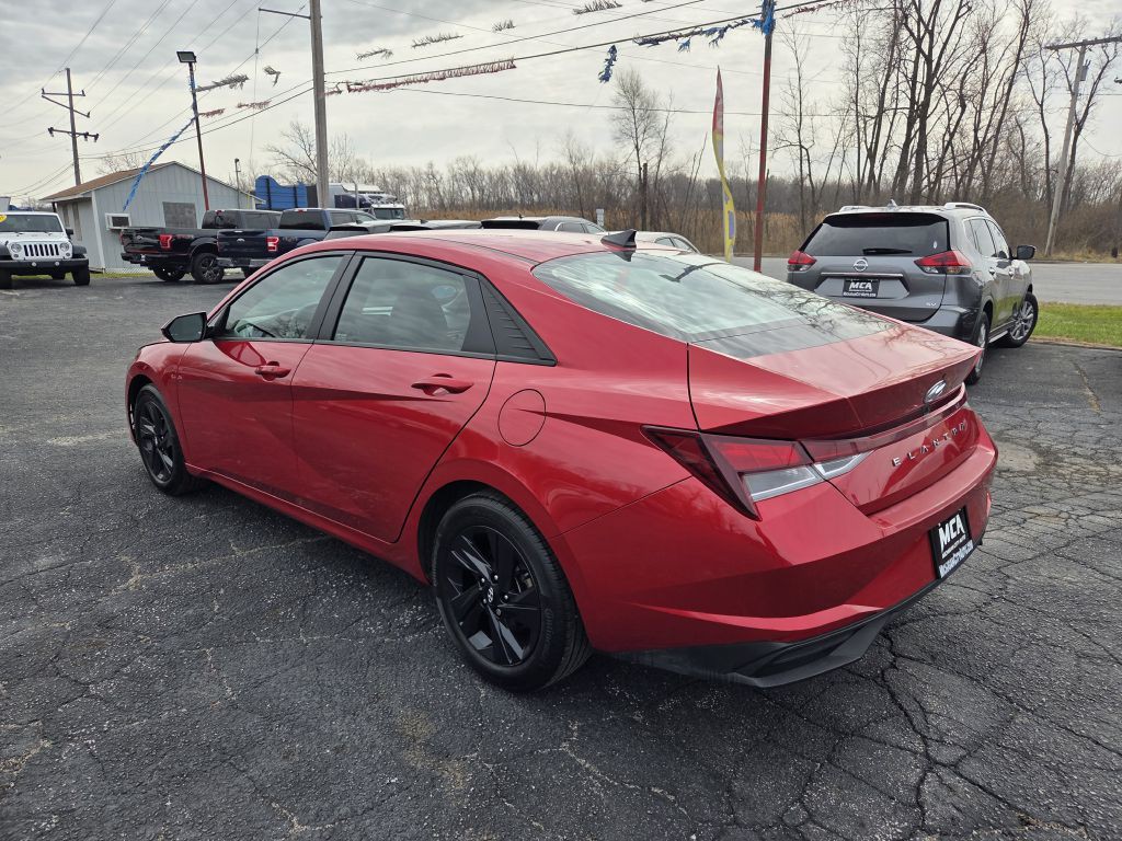 2022 Hyundai Elantra Image 10