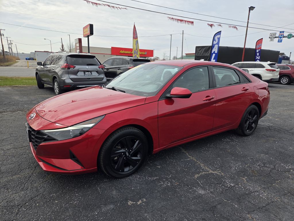2022 Hyundai Elantra Image 12