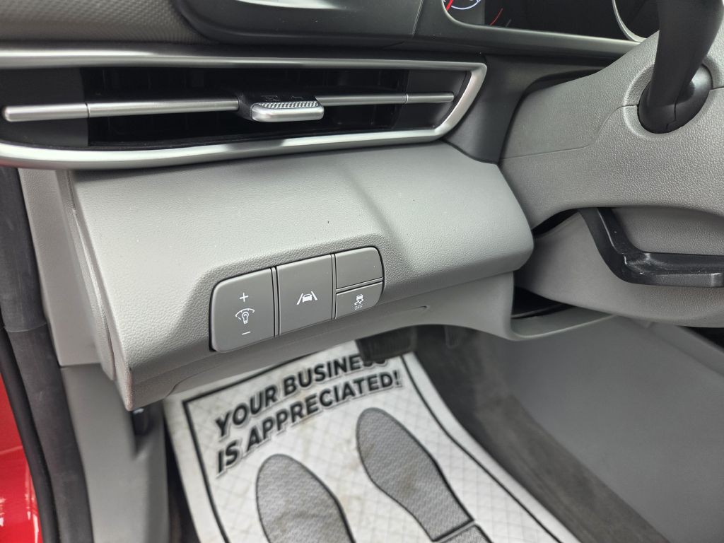 2022 Hyundai Elantra Image 22