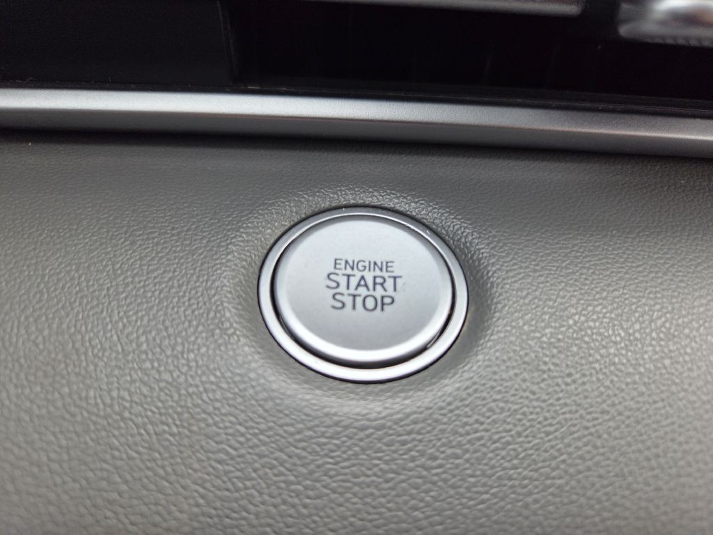2022 Hyundai Elantra Image 28