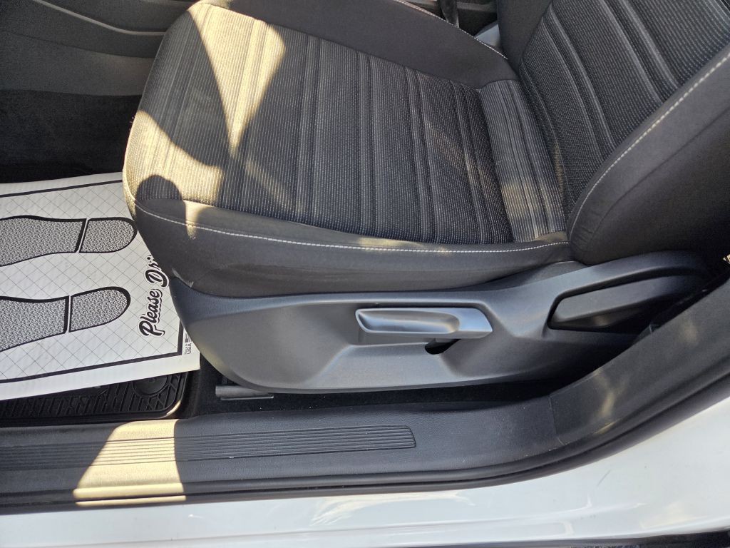 2022 Volkswagen Tiguan Image 21