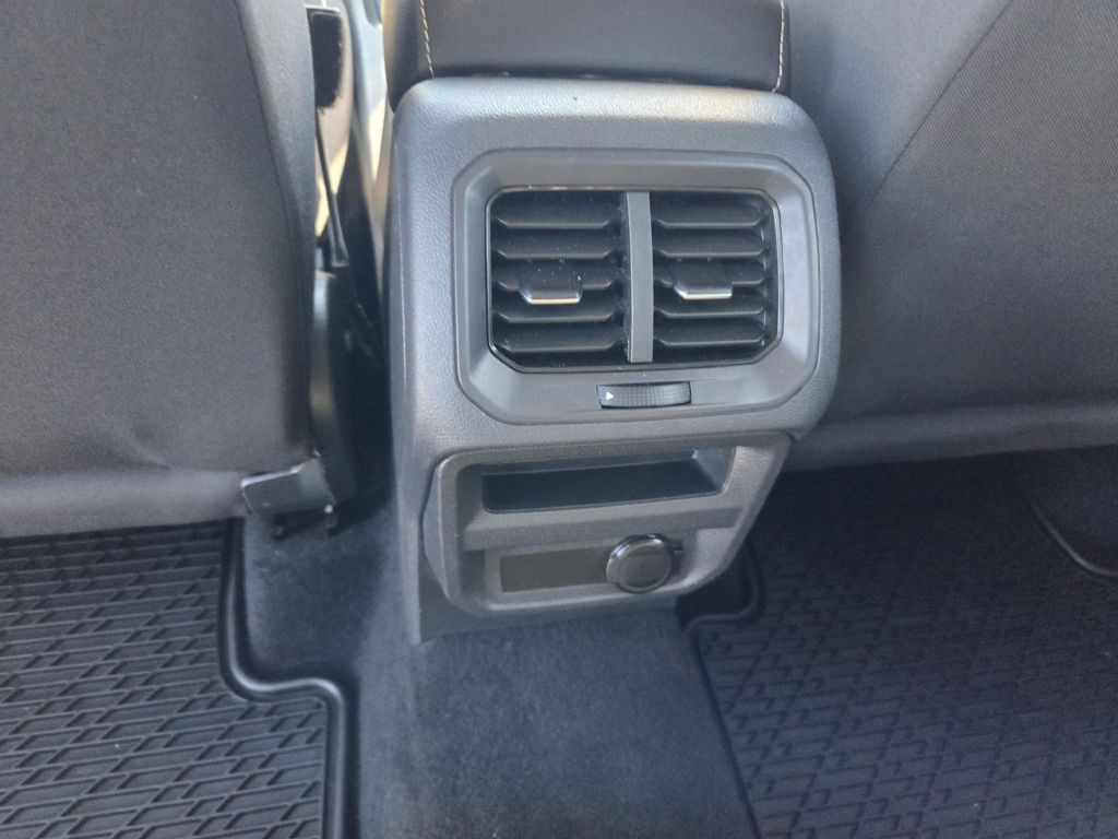 2022 Volkswagen Tiguan Image 37