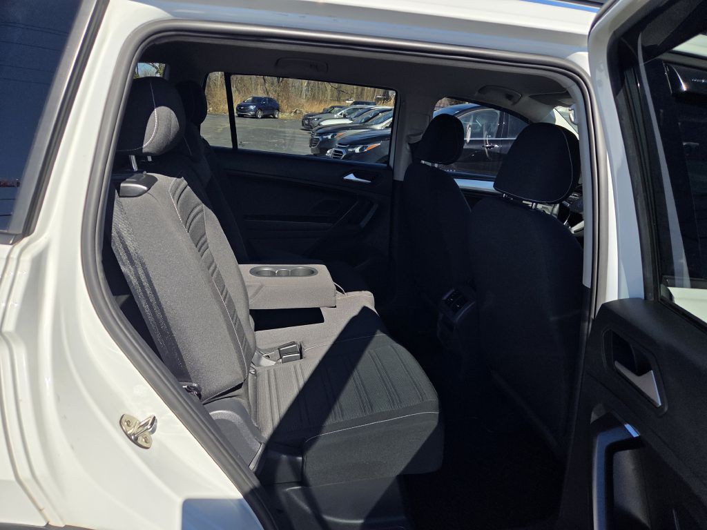 2022 Volkswagen Tiguan Image 47