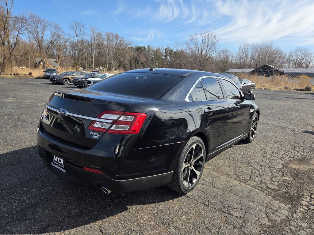 2016 Ford Taurus Image 7