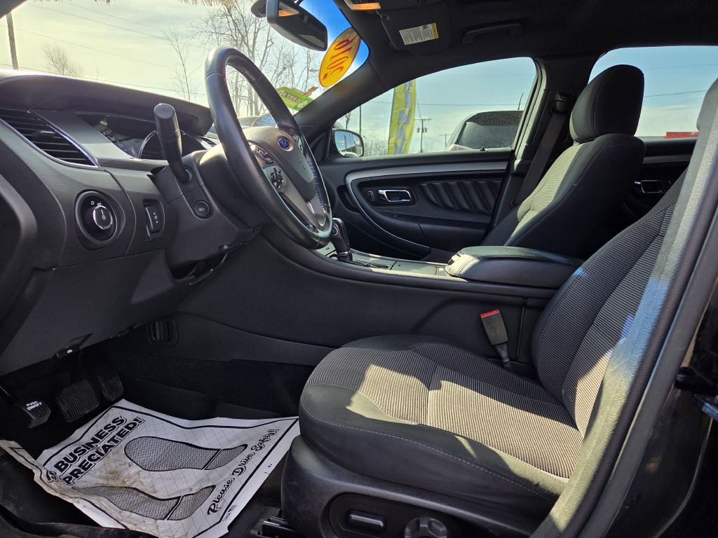 2016 Ford Taurus Image 25