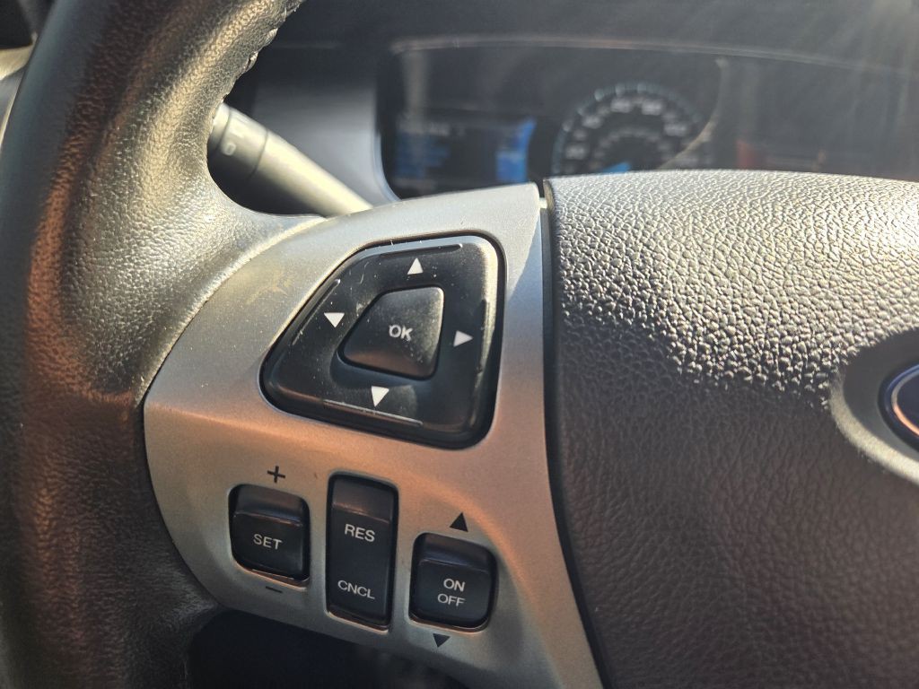 2016 Ford Taurus Image 31