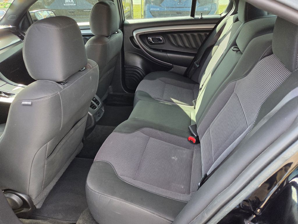 2016 Ford Taurus Image 41