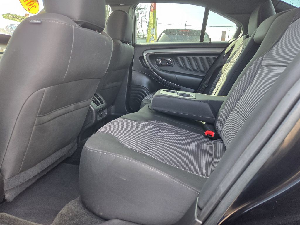 2016 Ford Taurus Image 42