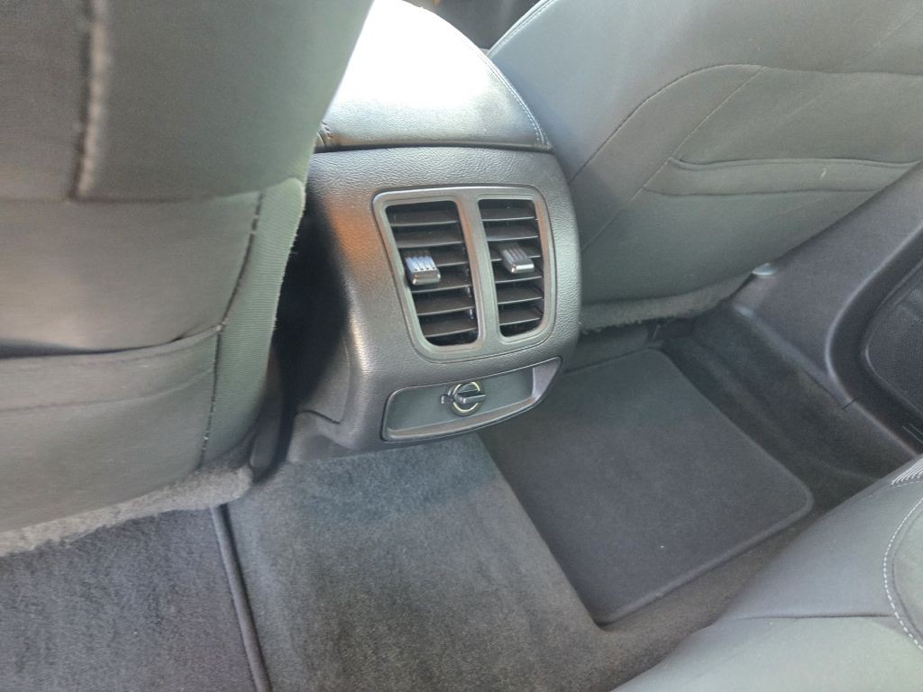 2016 Ford Taurus Image 43