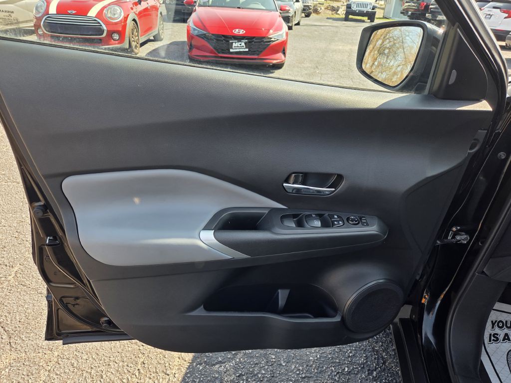 2021 Nissan Kicks Image 19