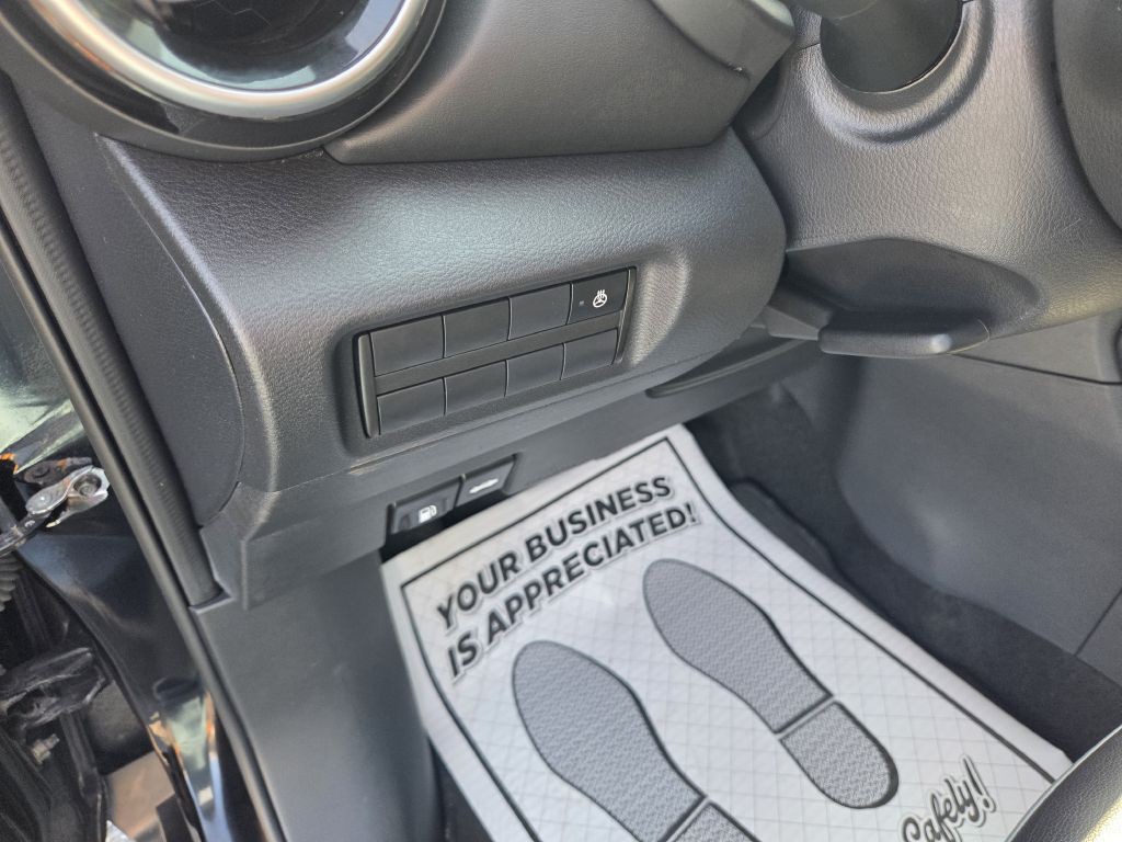 2021 Nissan Kicks Image 23