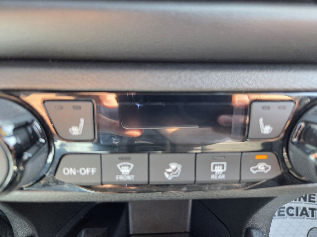 2021 Nissan Kicks Image 30