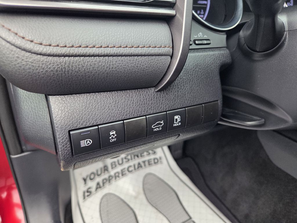 2020 Toyota Camry Image 23