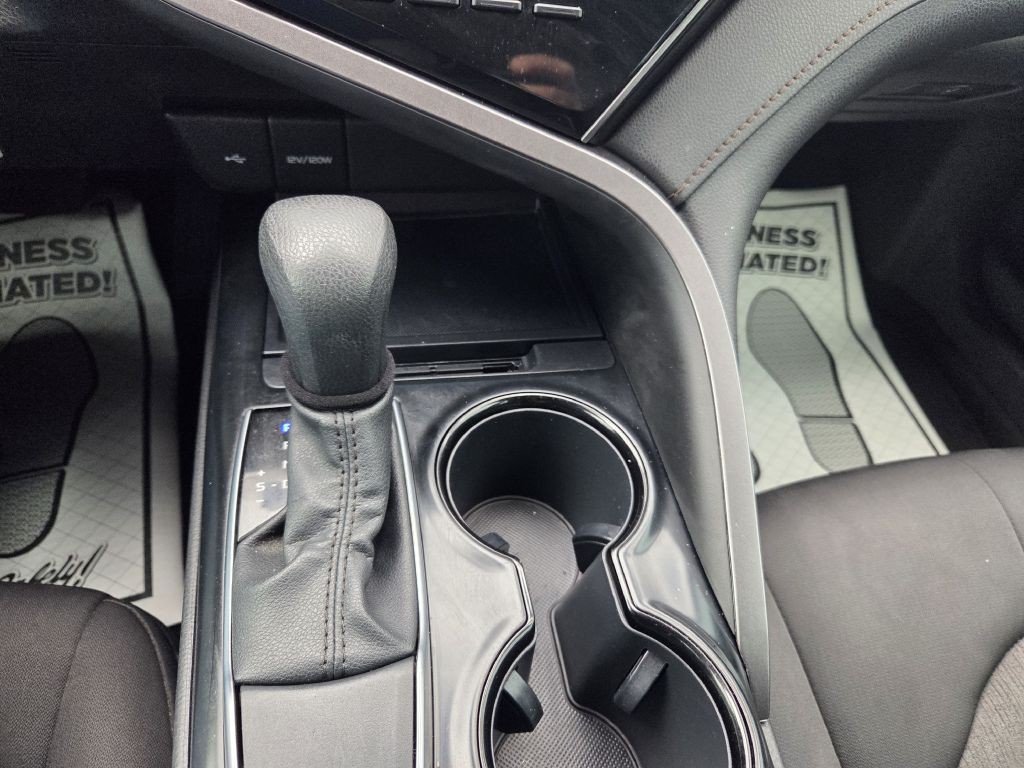 2020 Toyota Camry Image 31