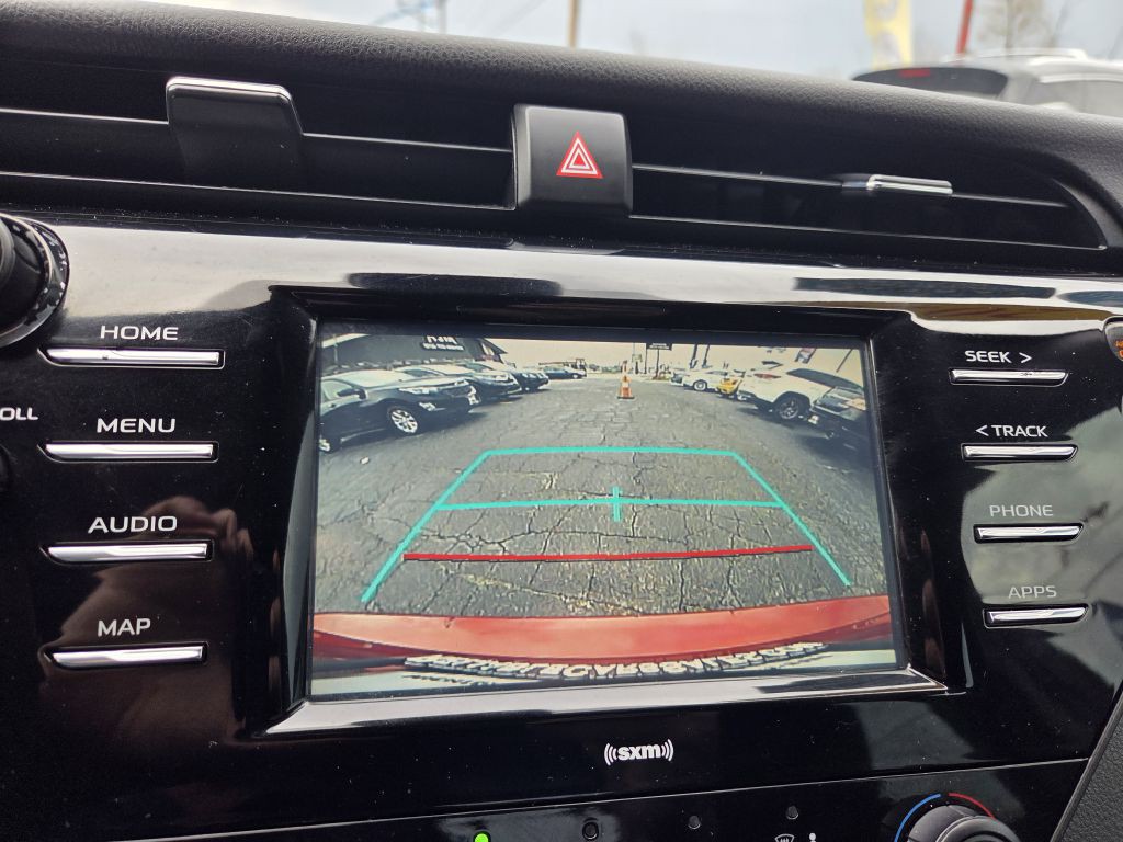 2020 Toyota Camry Image 32