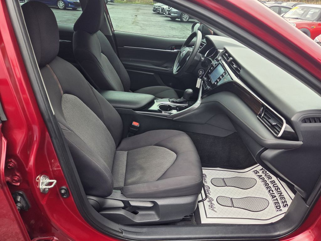 2020 Toyota Camry Image 39