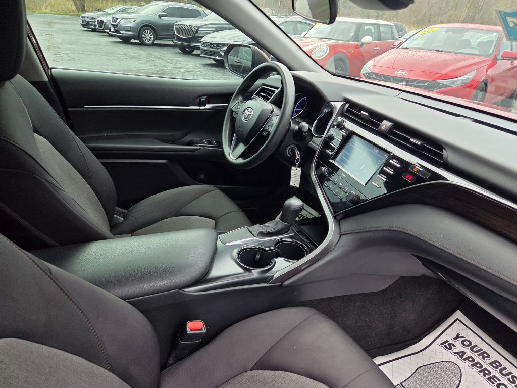 2020 Toyota Camry Image 41