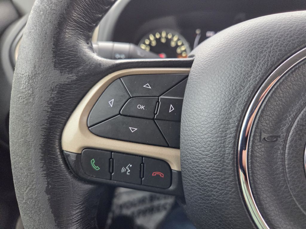 2017 Jeep Renegade Image 25