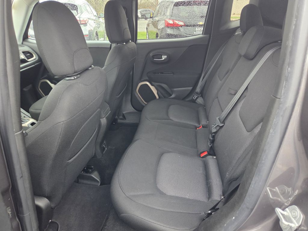2017 Jeep Renegade Image 35