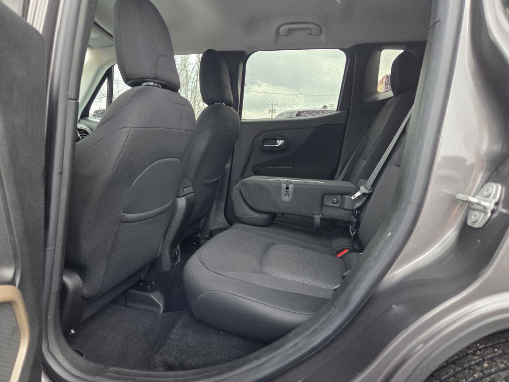 2017 Jeep Renegade Image 36