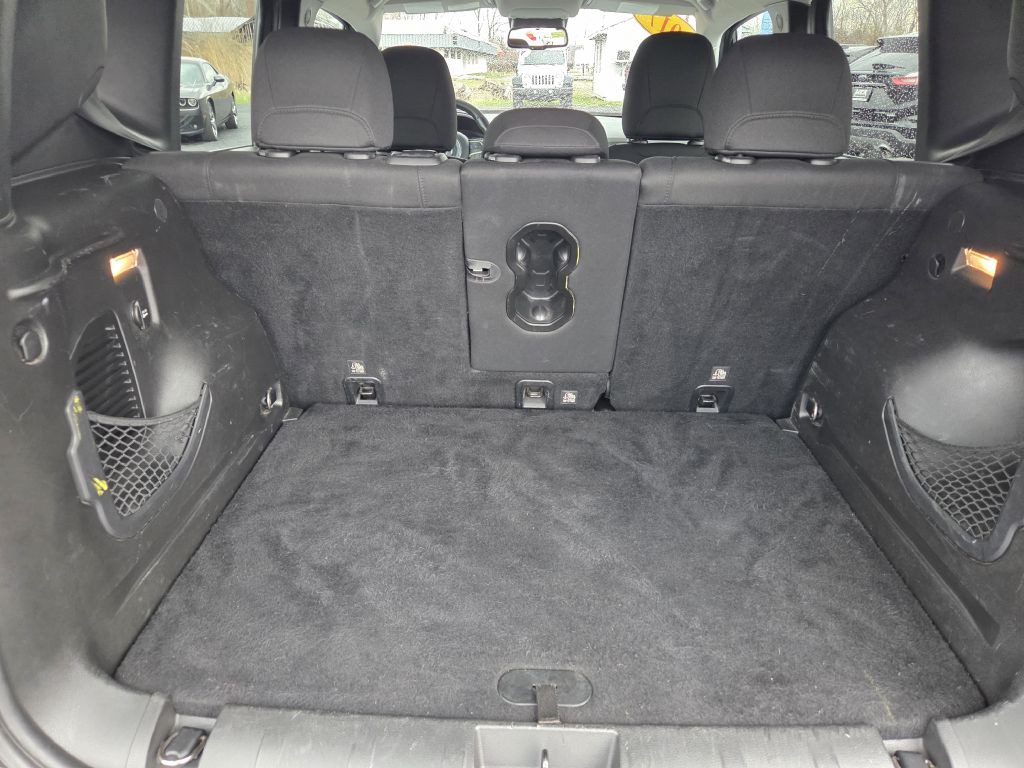 2017 Jeep Renegade Image 37