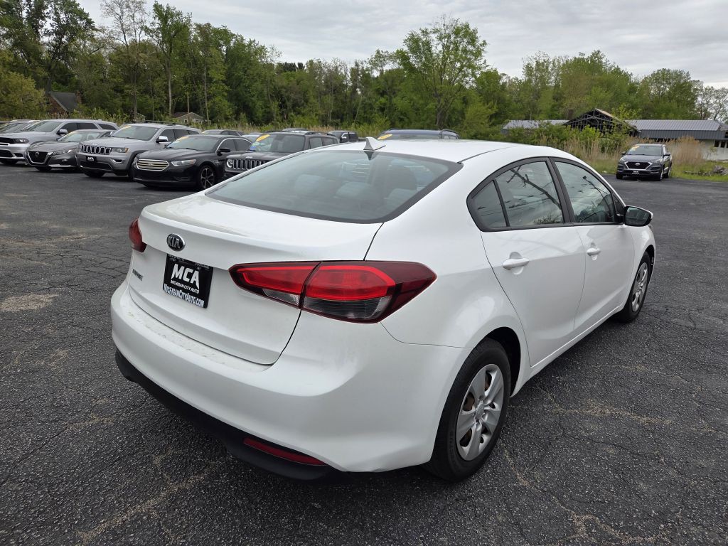 2017 Kia Forte Image 7