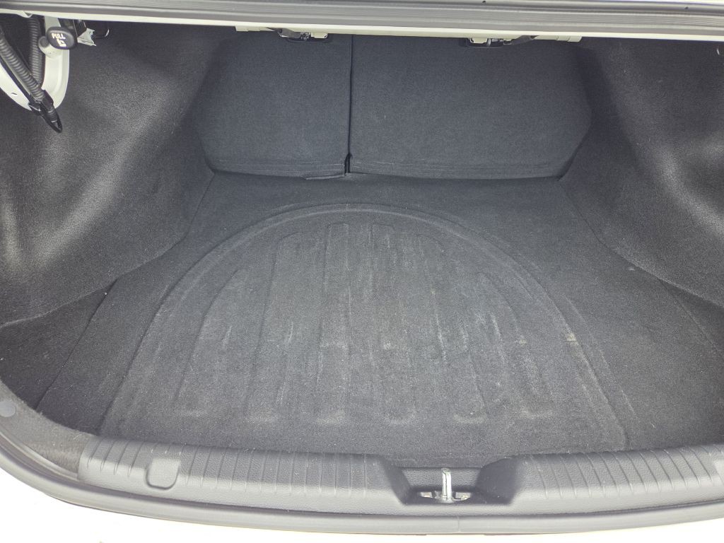 2017 Kia Forte Image 37