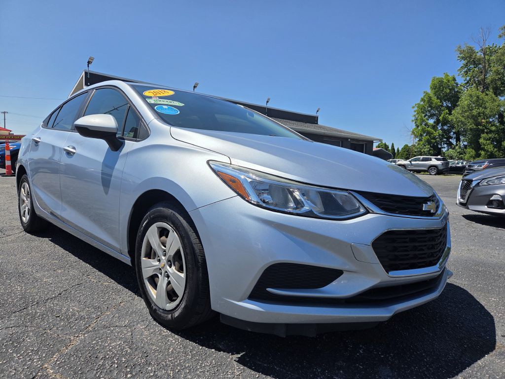 2018 Chevrolet Cruze Image 1