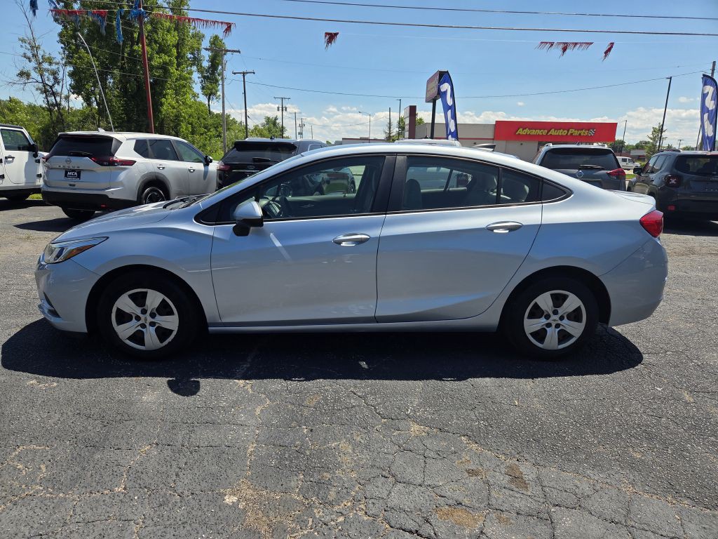 2018 Chevrolet Cruze Image 12