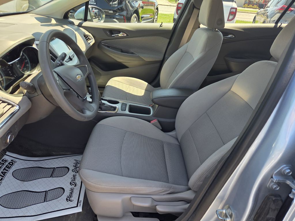 2018 Chevrolet Cruze Image 20