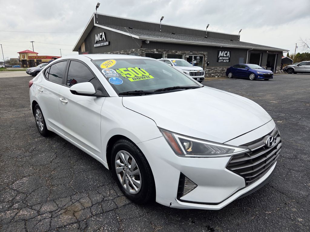 2019 Hyundai Elantra Image 2