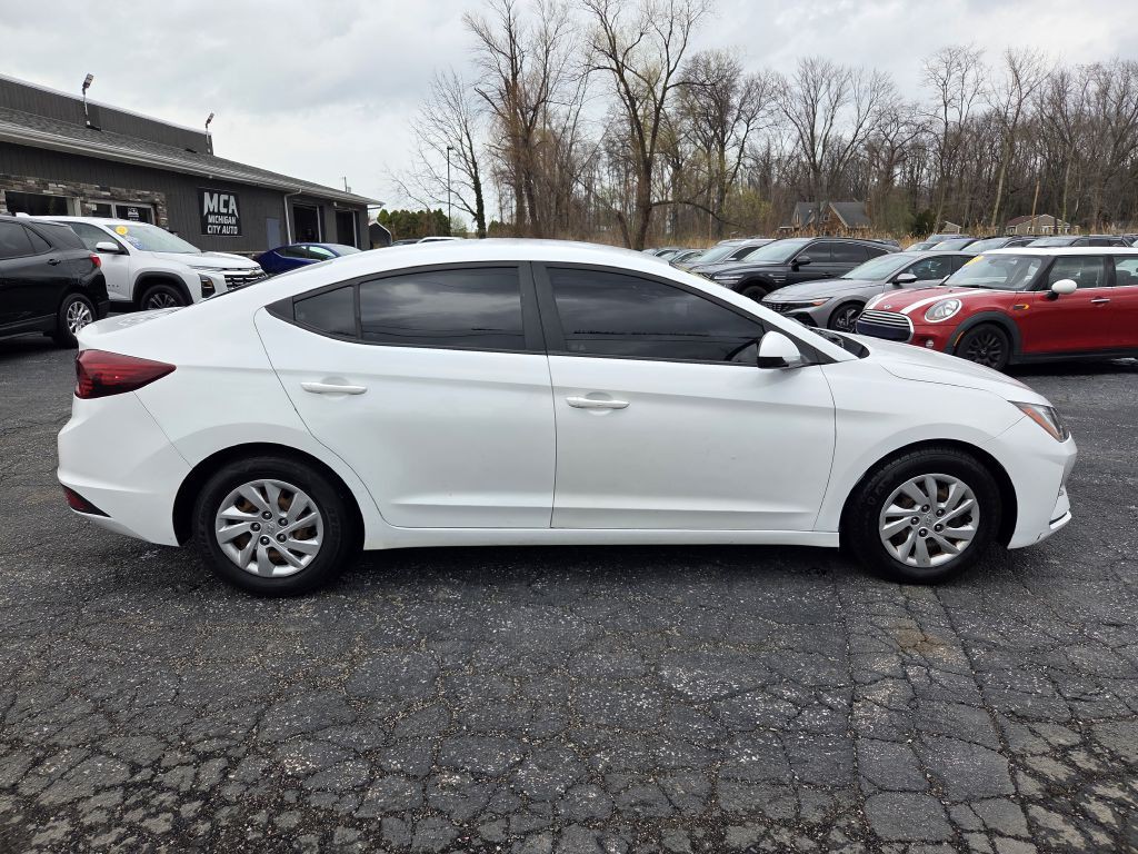 2019 Hyundai Elantra Image 5