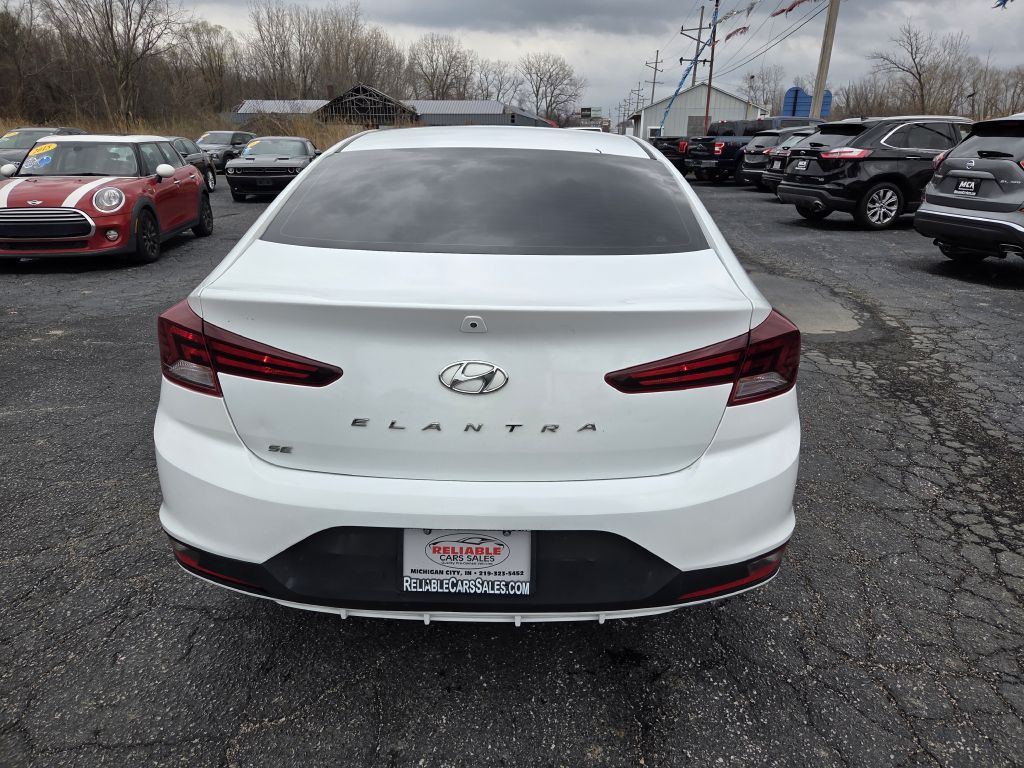 2019 Hyundai Elantra Image 8