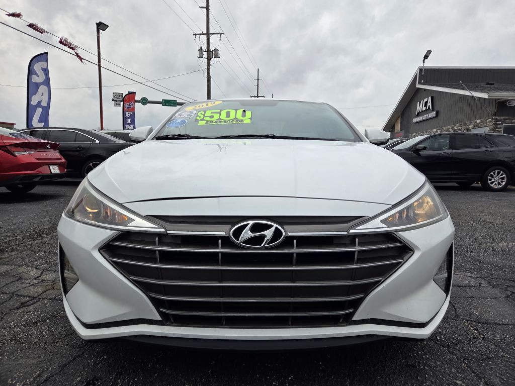 2019 Hyundai Elantra Image 17