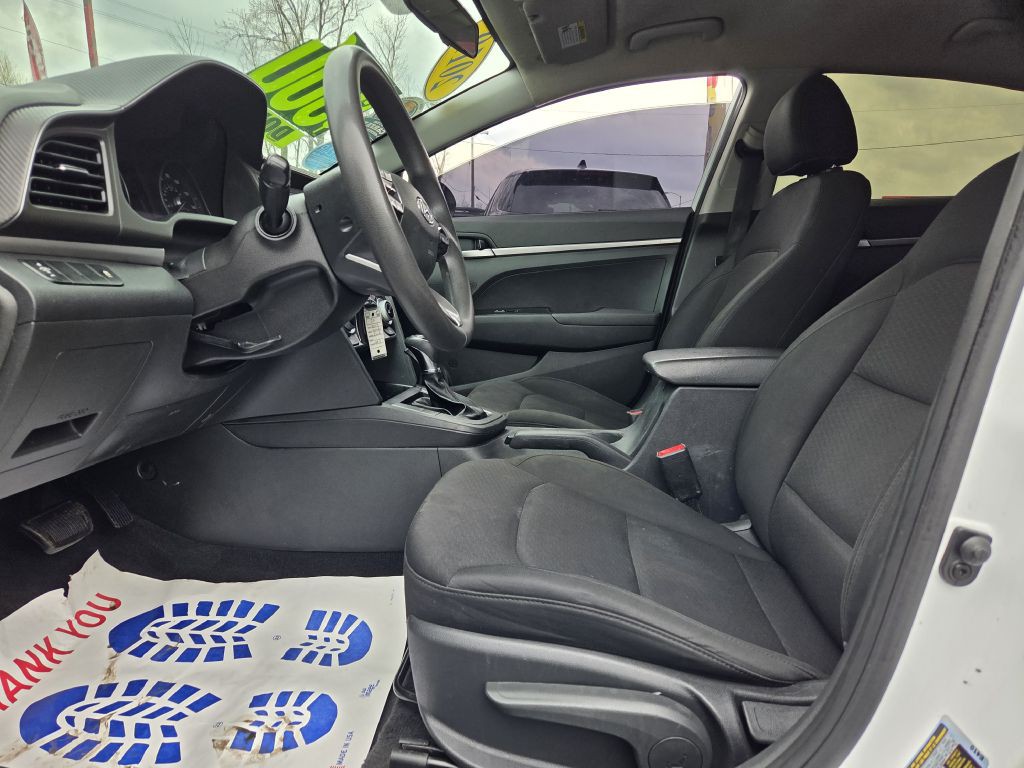 2019 Hyundai Elantra Image 20